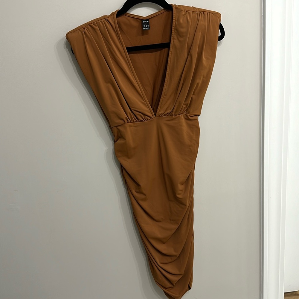 SHEIN Structured Shoulder Bodycon Dress